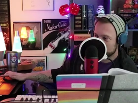 Enjoy a solo performance with Y Carne Asada in this episode of Intergalactic Candycast.