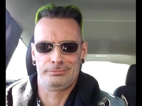 Straight guy Shawn Marz in a car scene: why all tags are gay?